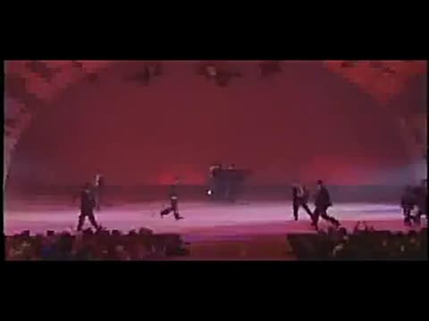 迈克尔杰克逊的机械舞与滑步谁模仿的最像呢?