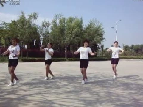 <em>广场舞阿妹的情歌</em>_广场舞洗衣的小阿妹_<em>广场</em>